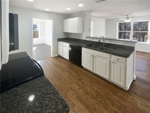 3823 Mast NW Court, Kennesaw, GA 30144