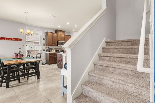 4024 SUNFIELD DR, Seguin, TX 78155