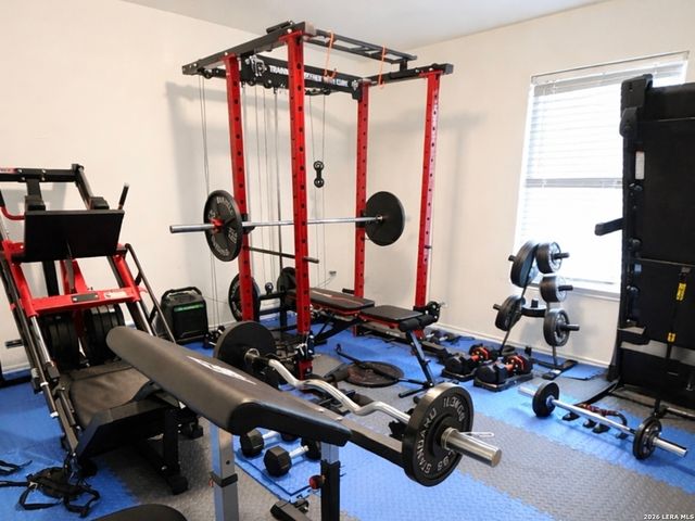 4024 SUNFIELD DR, Seguin, TX 78155