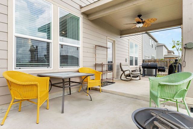 4024 SUNFIELD DR, Seguin, TX 78155