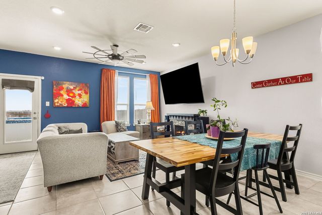 4024 SUNFIELD DR, Seguin, TX 78155