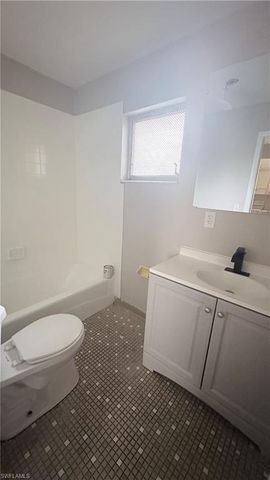 712 Karlov ST, Fort Myers, FL 33916