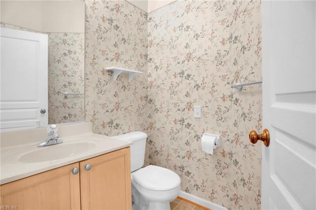 2165 Tarleton Oaks DR, Virginia Beach, VA 23464