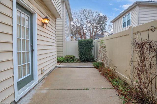 2165 Tarleton Oaks DR, Virginia Beach, VA 23464