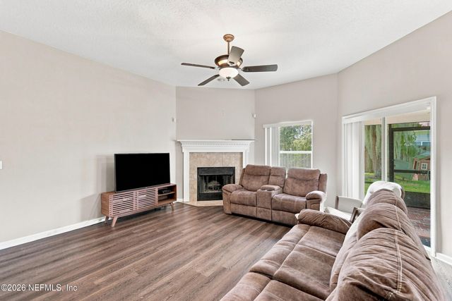 604 REFLECTION COVE Road, Jacksonville, FL 32218