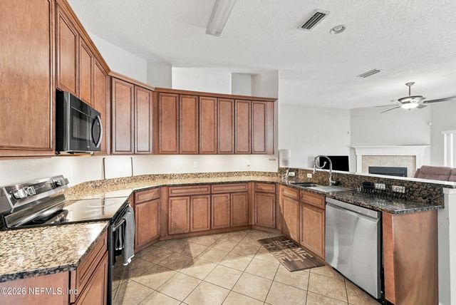 604 REFLECTION COVE Road, Jacksonville, FL 32218