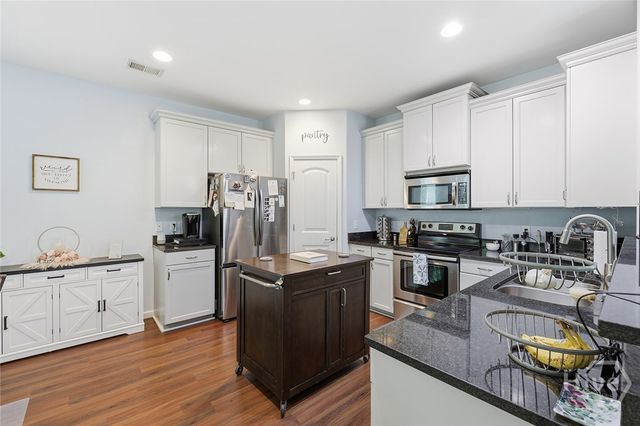 42 Chapel Lake N, Savannah, GA 31419