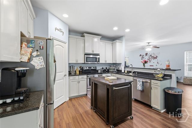 42 Chapel Lake N, Savannah, GA 31419