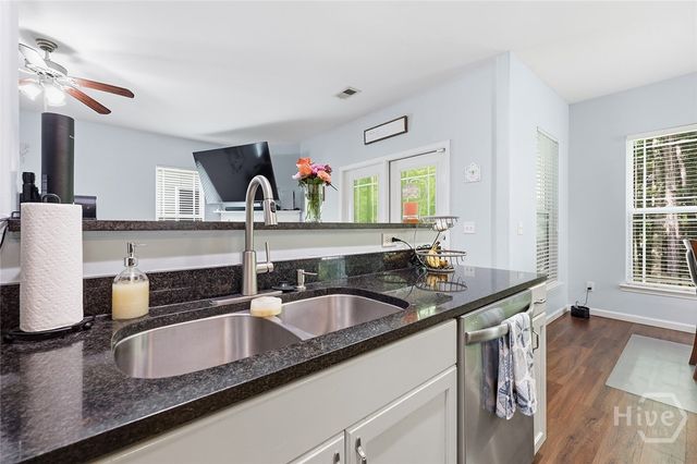 42 Chapel Lake N, Savannah, GA 31419