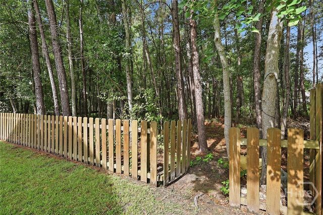 42 Chapel Lake N, Savannah, GA 31419