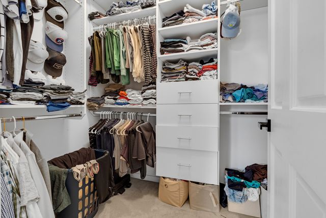 4915 N Lincoln Avenue 2, Chicago, IL 60625