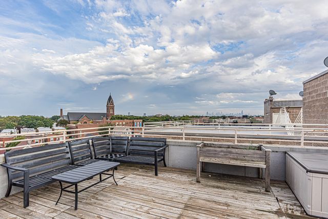 4915 N Lincoln Avenue 2, Chicago, IL 60625