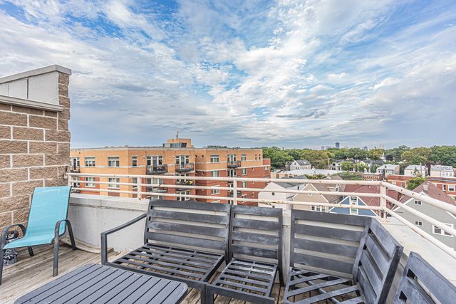 4915 N Lincoln Avenue 2, Chicago, IL 60625