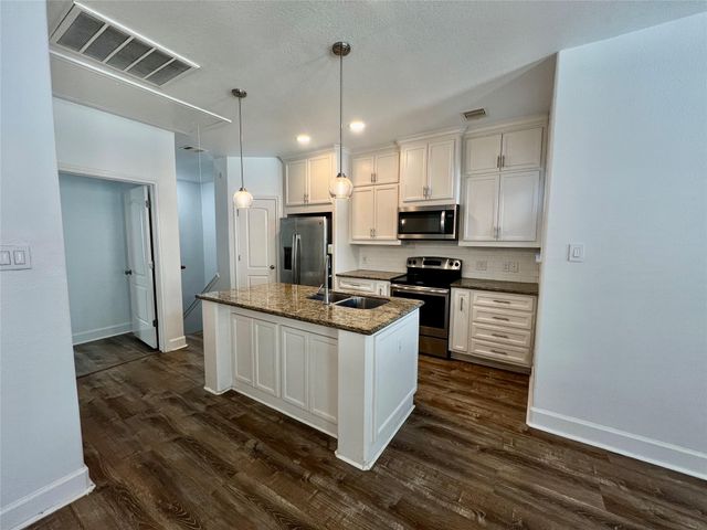 312 Mission Lane, Houston, TX 77011