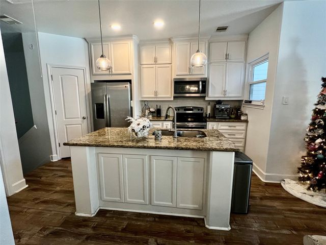 312 Mission Lane, Houston, TX 77011