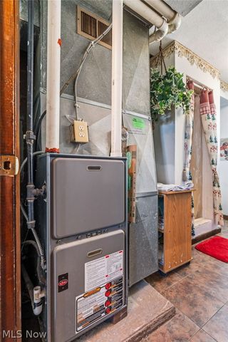 13100 Market Avenue N, Hartville, OH 44632