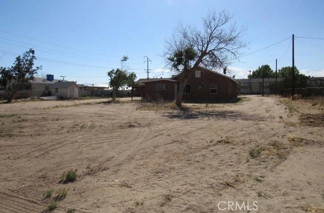 8511 C Avenue, Hesperia, CA 92345