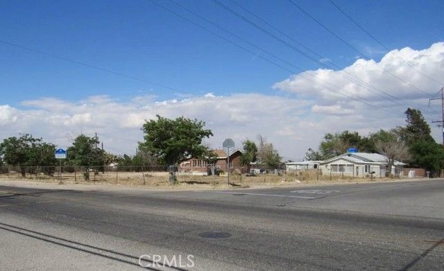 8511 C Avenue, Hesperia, CA 92345