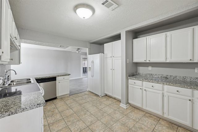 3609 Dawson Lane, Houston, TX 77051