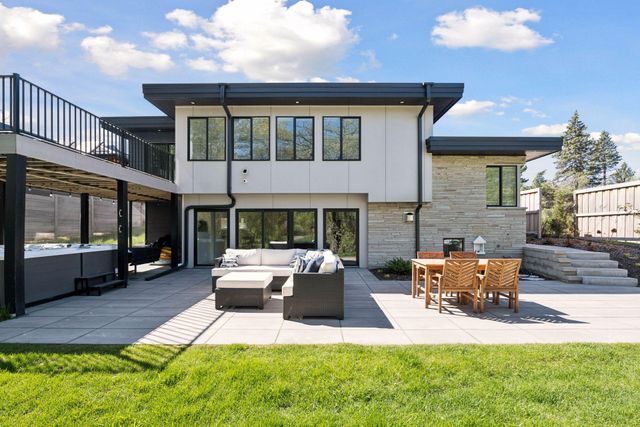 3812 W 57th Street, Edina, MN 55410