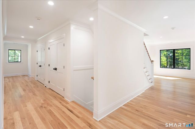 16 Katydid Lane, Weston, CT 06883