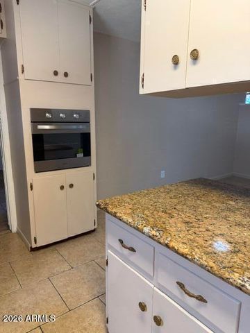 4949 W VERDE Lane, Phoenix, AZ 85031