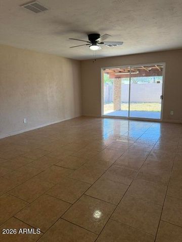 4949 W VERDE Lane, Phoenix, AZ 85031