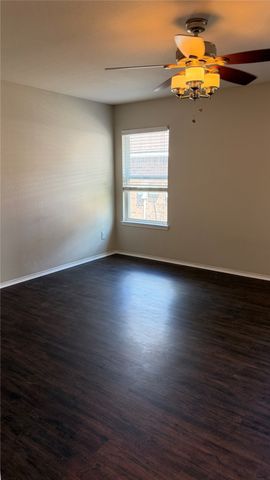 4500 Mountain Oak Street, Fort Worth, TX 76244
