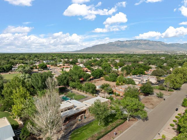 1019 CAMINO RANCHITOS Road NW, Albuquerque, NM 87114