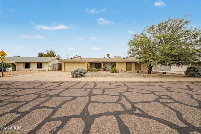 4010 W CAMPO BELLO Drive, Glendale, AZ 85308