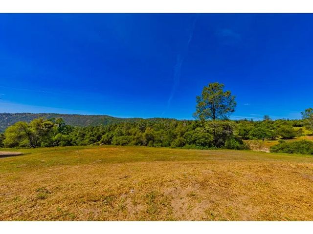43980 Highway 49, Ahwahnee, CA 93601