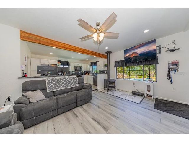 43980 Highway 49, Ahwahnee, CA 93601