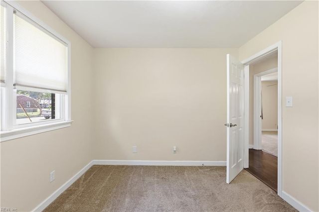 5945 McClure RD, Norfolk, VA 23502