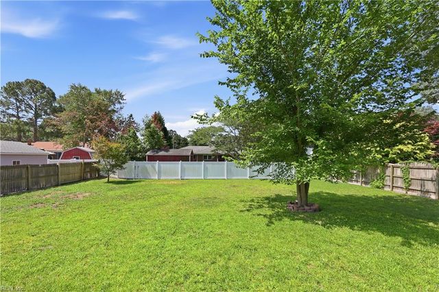 5945 McClure RD, Norfolk, VA 23502