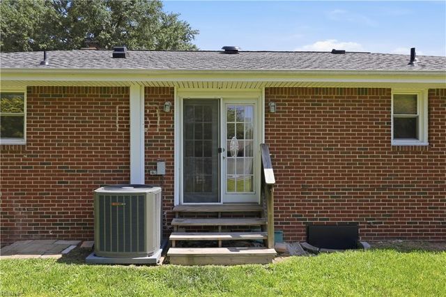 5945 McClure RD, Norfolk, VA 23502