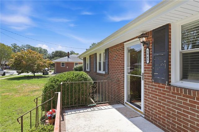 5945 McClure RD, Norfolk, VA 23502