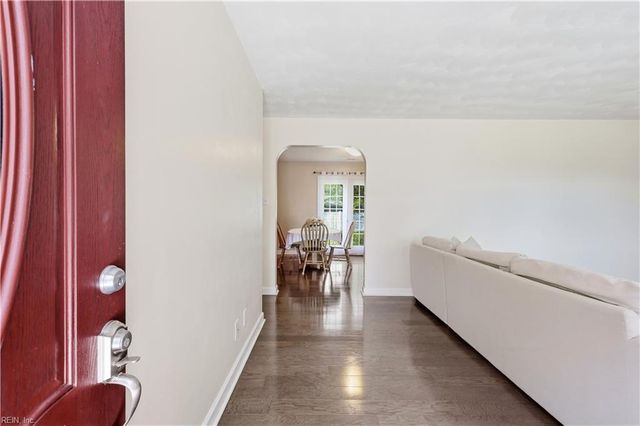 5945 McClure RD, Norfolk, VA 23502