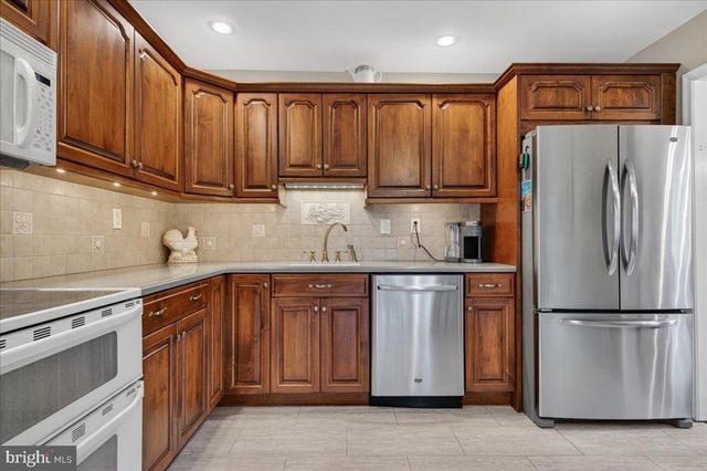 52 WINDY KNOLL DR, Richboro, PA 18954