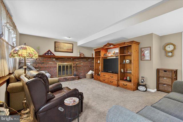 52 WINDY KNOLL DR, Richboro, PA 18954