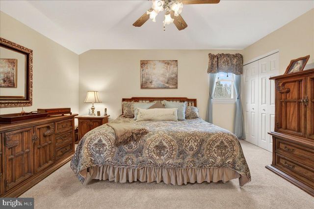 52 WINDY KNOLL DR, Richboro, PA 18954