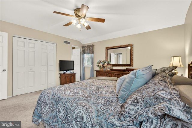 52 WINDY KNOLL DR, Richboro, PA 18954