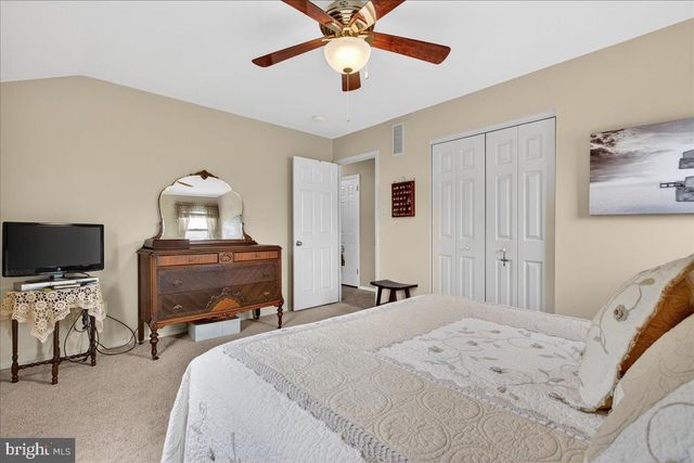 52 WINDY KNOLL DR, Richboro, PA 18954