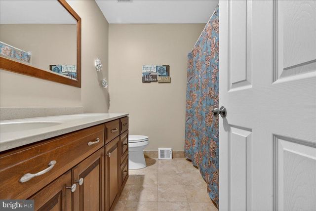 52 WINDY KNOLL DR, Richboro, PA 18954