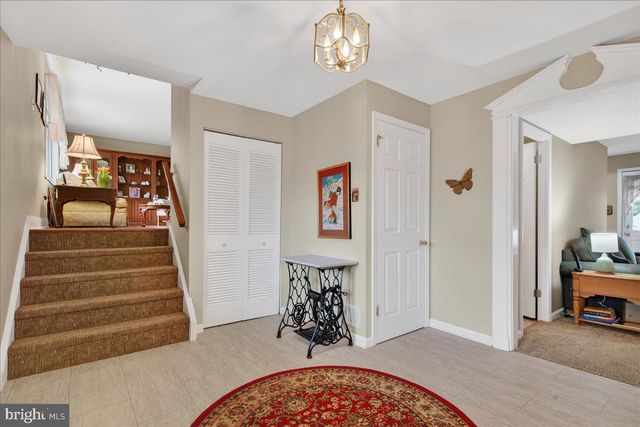 52 WINDY KNOLL DR, Richboro, PA 18954