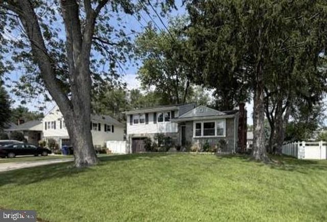 379 BOXWOOD LN, Cinnaminson Twp, NJ 08077