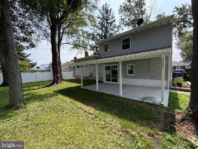 379 BOXWOOD LN, Cinnaminson Twp, NJ 08077