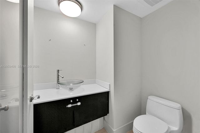 1800 S Ocean Dr 4304, Hallandale Beach, FL 33009