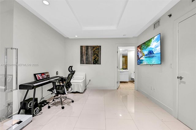 1800 S Ocean Dr 4304, Hallandale Beach, FL 33009