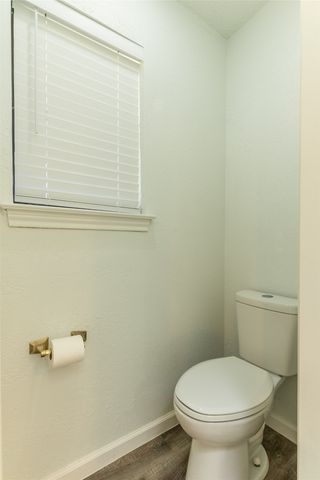 5201 Rustle Leaf Drive, Arlington, TX 76017