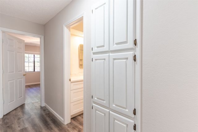 5201 Rustle Leaf Drive, Arlington, TX 76017